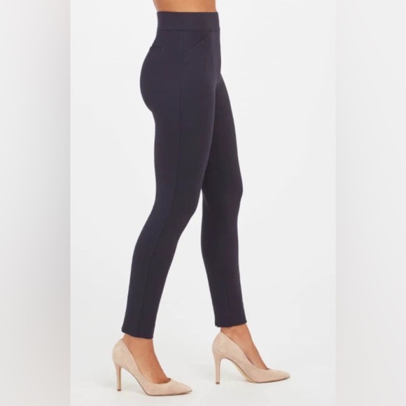 Spanx | The Perfect Pant, Ankle Backseam Skinny in Classic Navy - Picture 2 of 12